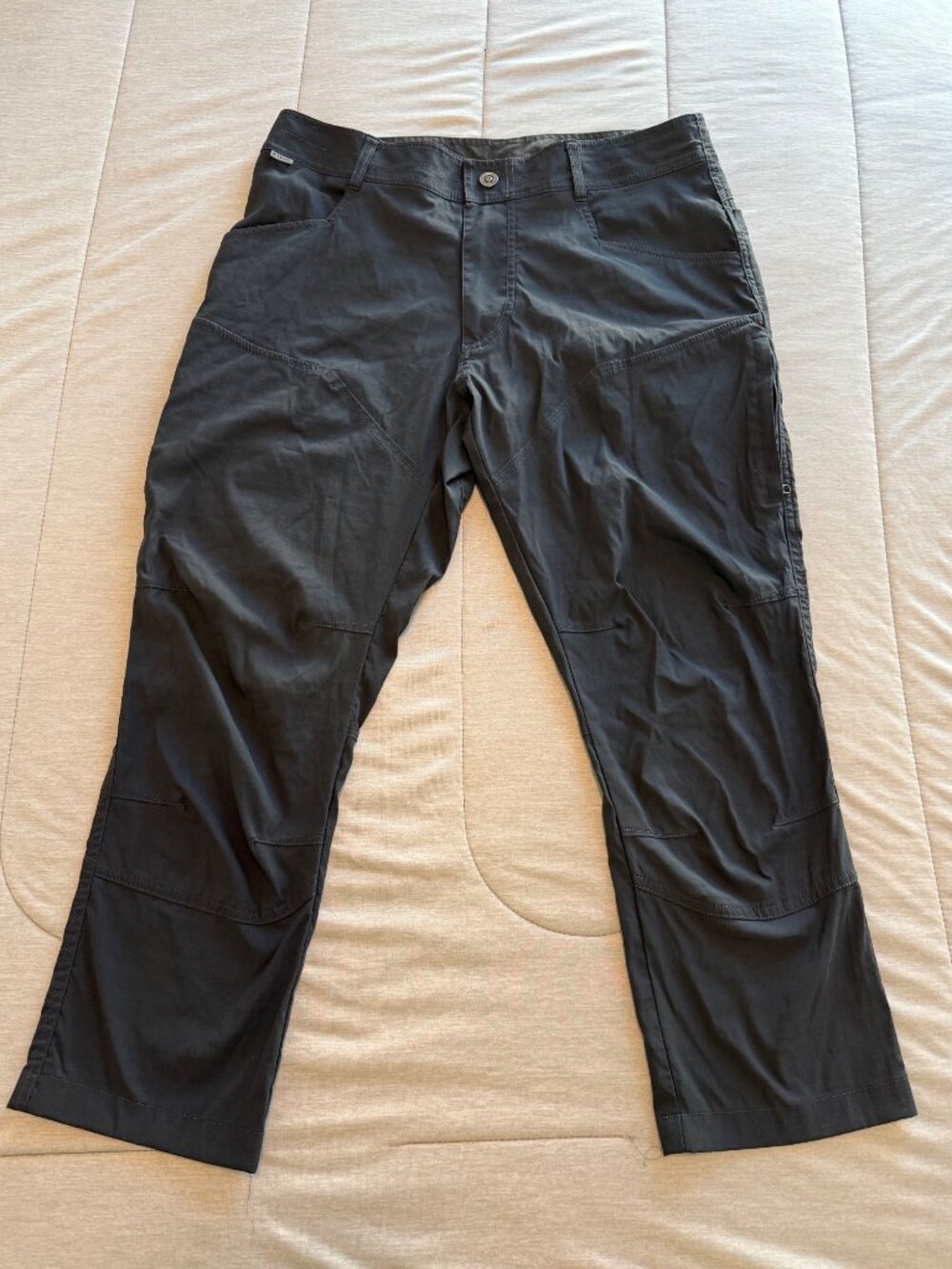 Kuhl Cargo Hiking Work Wear Pants Mens 34x32 RN#108846 Dark Charcoal Grey
